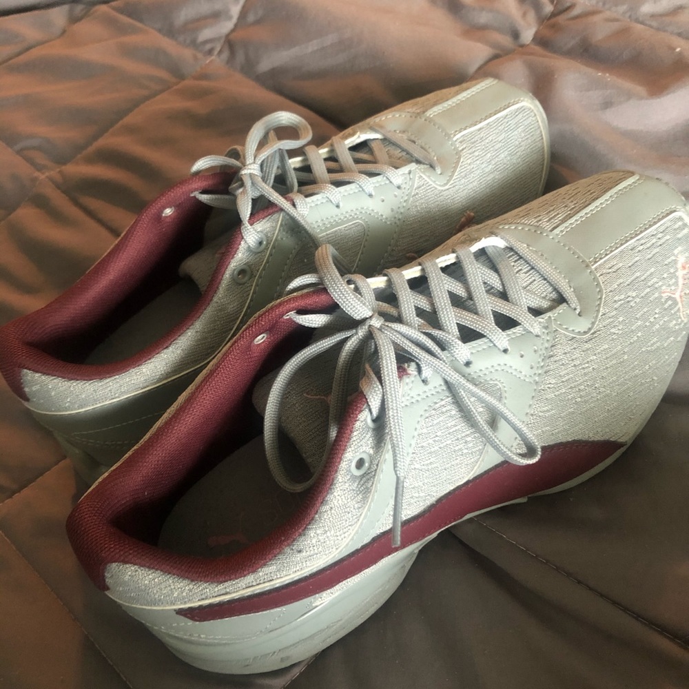Ladies Puma size 9